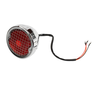 Vintage Mesh Motorcycle Tail Light met rode lenzen en duurzame constructie voor Harley Chopper Bobber Cafe Racer